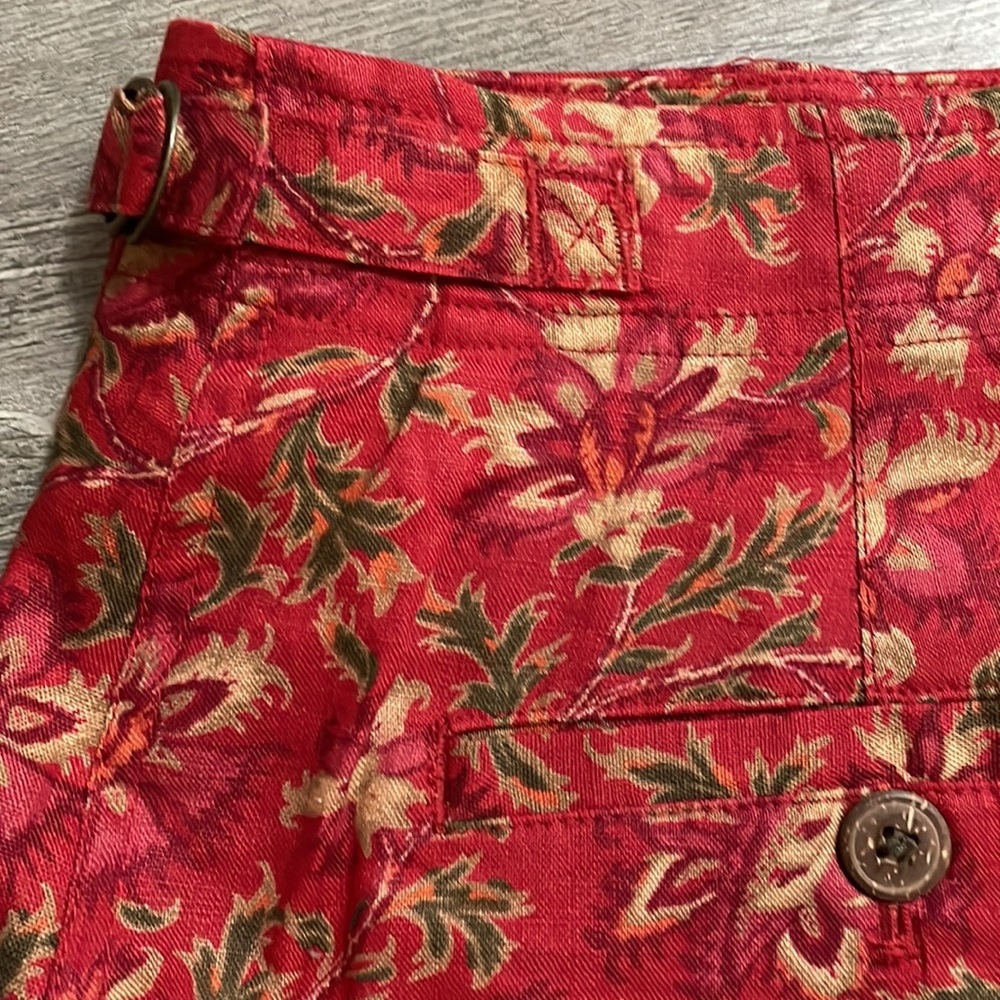 Lauren Ralph Lauren, floral/paisley shorts, size 8‎ - Picture 6 of 7